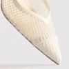 Zapatos de tacón con talón abierto de malla de horma ancha