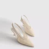 Zapatos de tacón de malla tejida con punta afilada