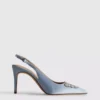 Zapatos de tacón de satén con punta y diamantes
