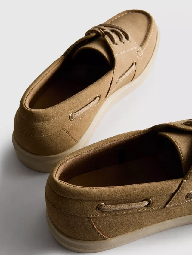 Zapatos náuticos con cordones