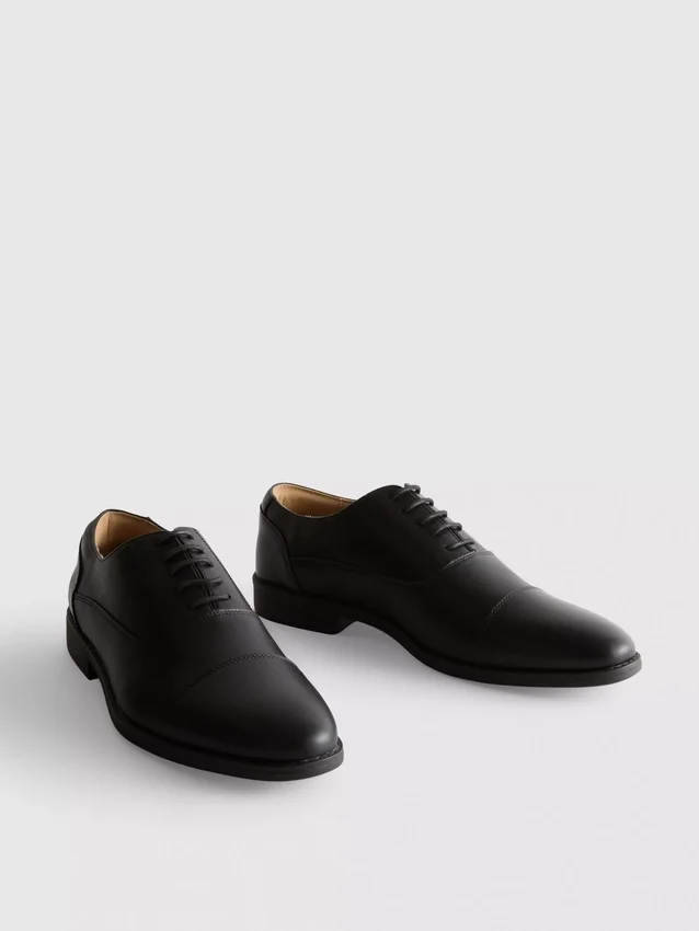Zapatos oxford con cordones