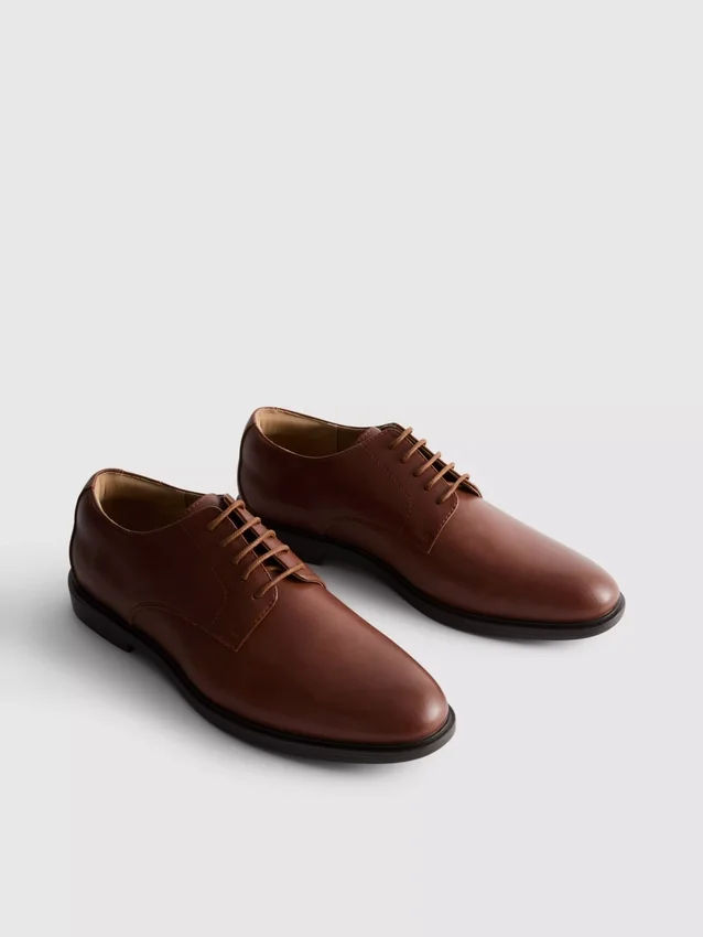 Zapatos oxford con cordones