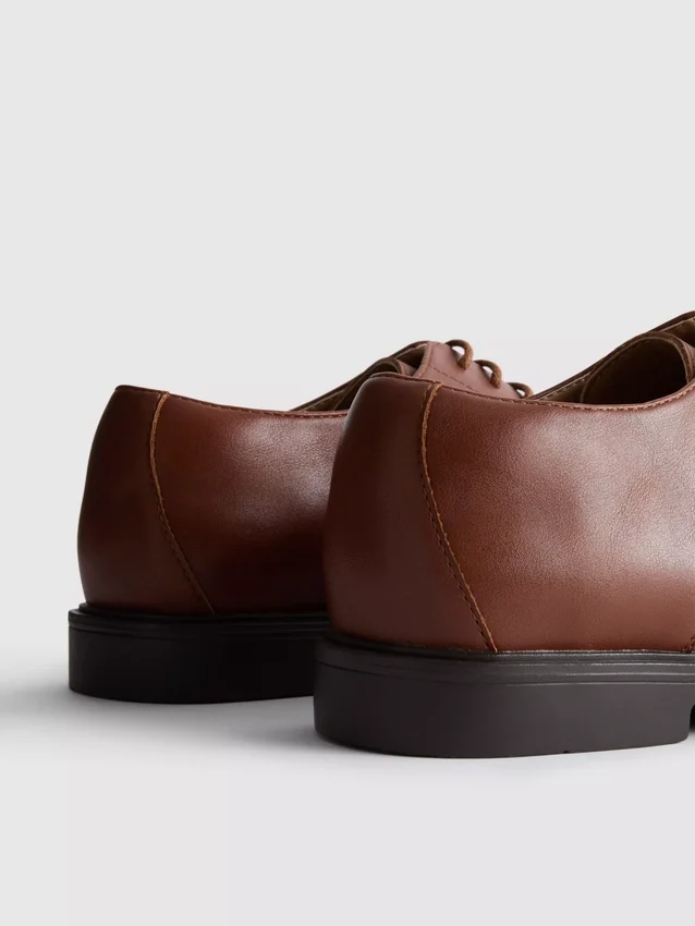 Zapatos oxford con cordones