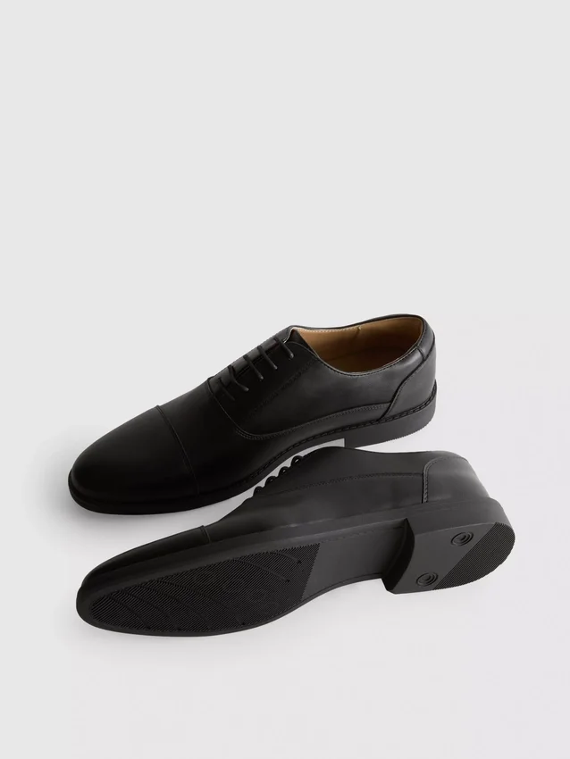 Zapatos oxford con cordones