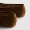 Zapatos planos con aberturas