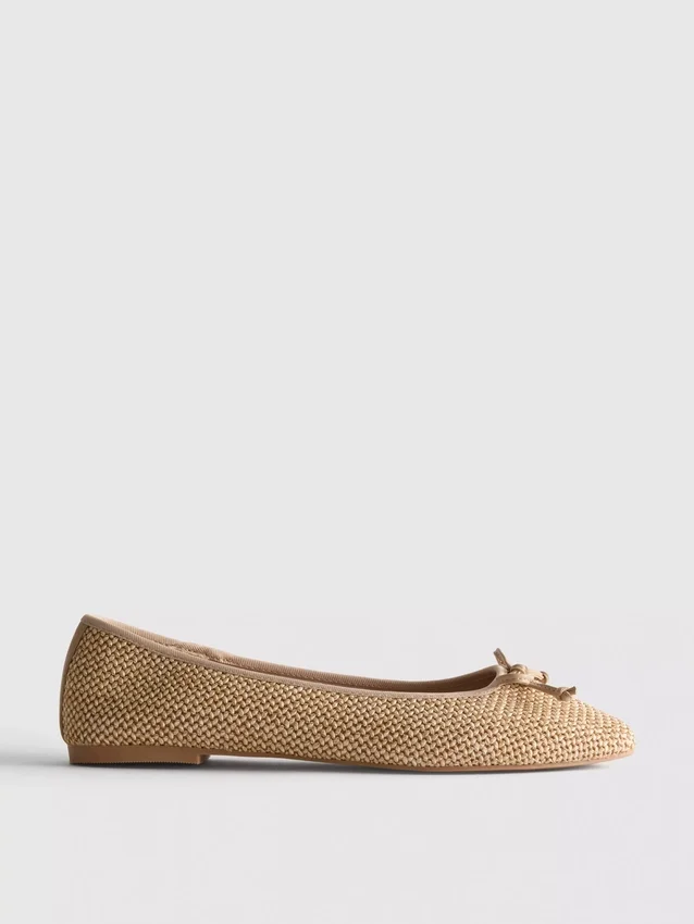 Zapatos planos con cuentas