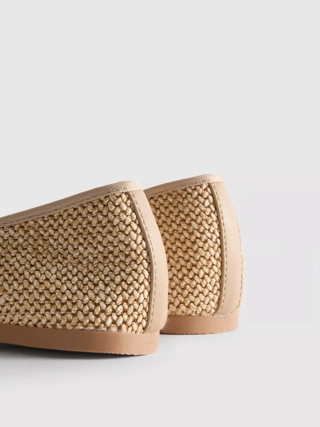 Zapatos planos con cuentas