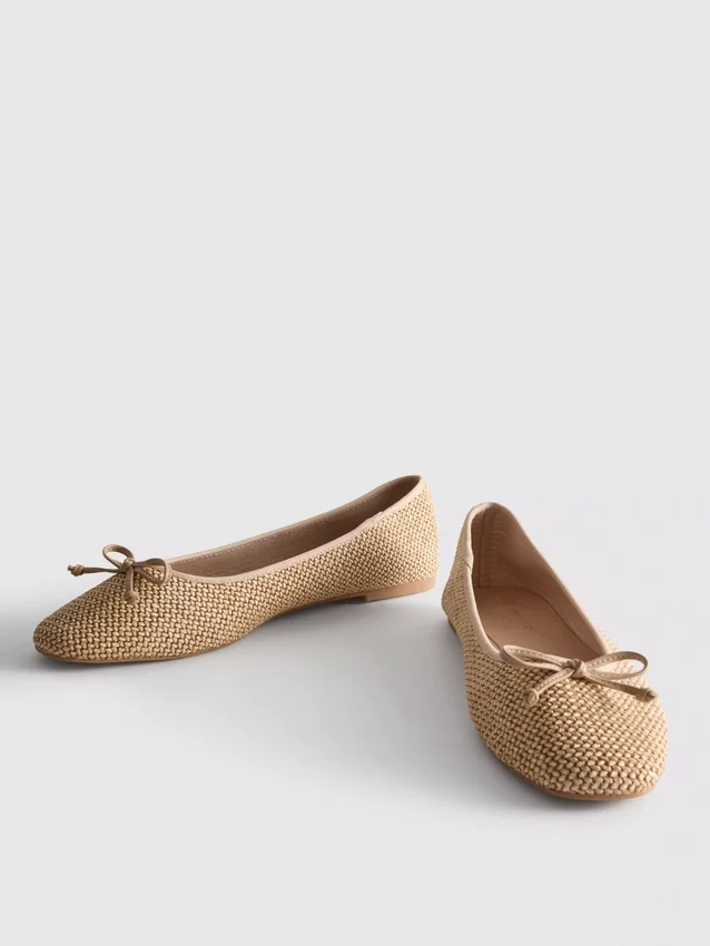 Zapatos planos con cuentas