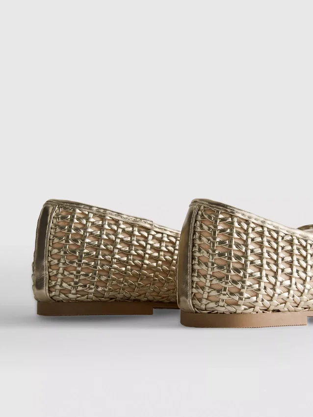 Zapatos planos tejidos
