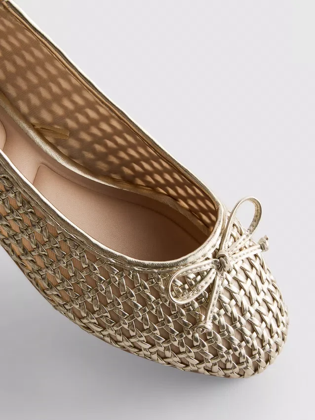 Zapatos planos tejidos