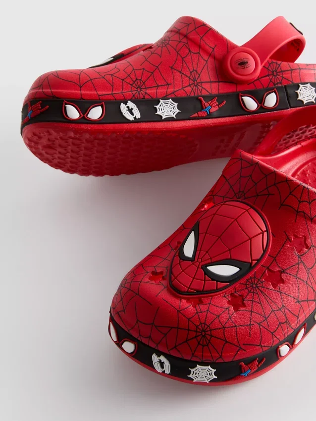 Zuecos luminosos de Spider-Man de Marvel