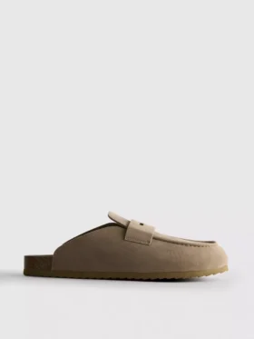 Zuecos tipo mocasín